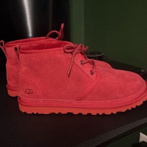 red mens ugg neumals